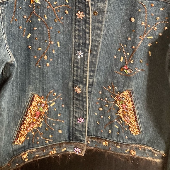 Spring Sale 🌼 Mary Frances beaded bejeweled fringe jean jacket snap up M/L - Picture 12 of 13
